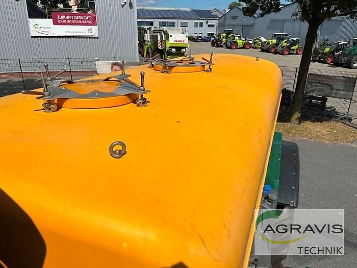 Claas XERION 4000 SADDLE TRAC