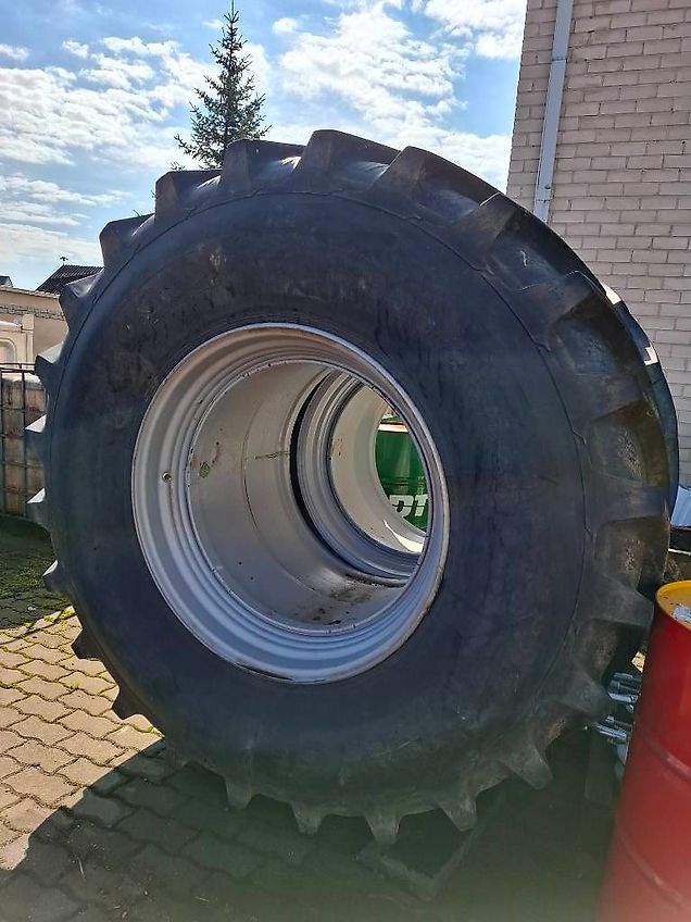 Fendt 828 ProfiPlus (new engine) + g.dubliai