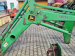 John Deere Frontlader 740A + Anbaukonsole für JD 6910