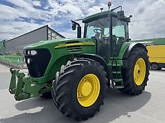 John Deere 7920