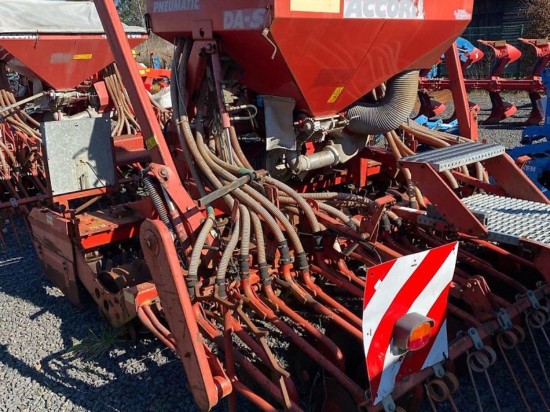 Niemeyer KR 3022 + Accord DAS 300