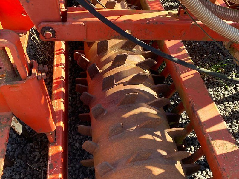 Niemeyer KR 3022 + Accord DAS 300