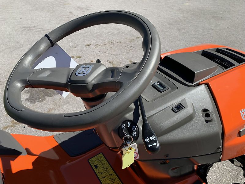 Husqvarna Rasentraktor TC 138L
