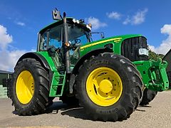 John Deere 6830