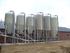 Futtersilo,Polyestersilo , Mehlsilo ,Kraftfuttersilo , Förderschnecken ,Förderspiralen Außensilo Robotergefertigt!!!!
