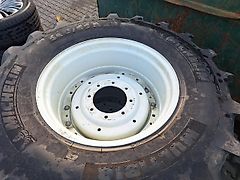 Michelin 540/65R28