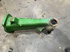John Deere RIGHT FRONT AXLE HOUSING (used) - John Deere 6820, 6920, 6830, 6930, 6830 premium, 6930 premium