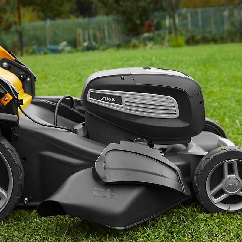 Stiga COMBI 955 SQ AE, Akku-Rasenmäher