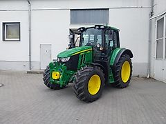 John Deere 6120M