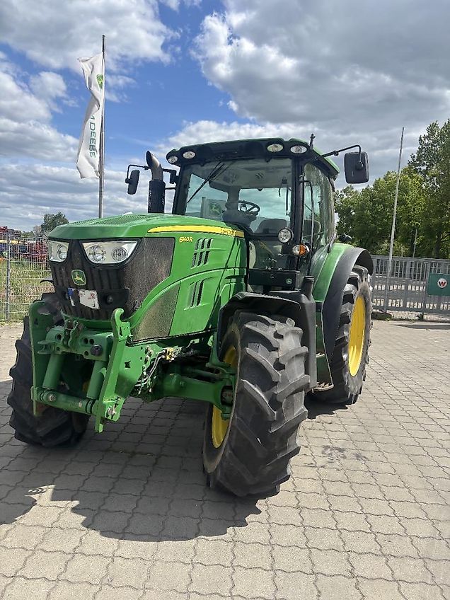 John Deere 6140R