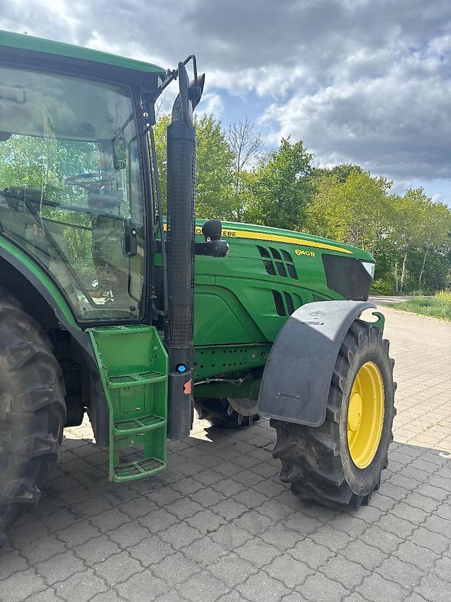 John Deere 6140R