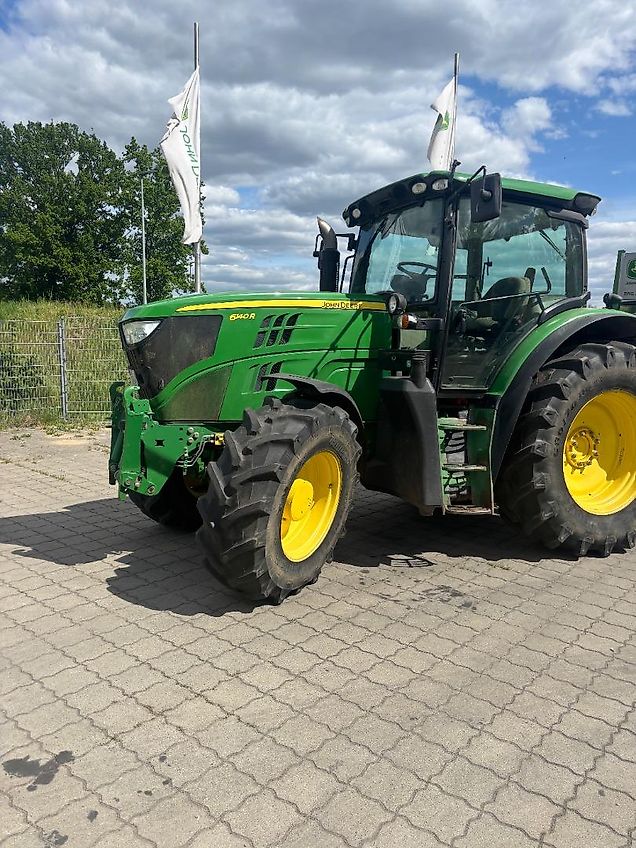 John Deere 6140R