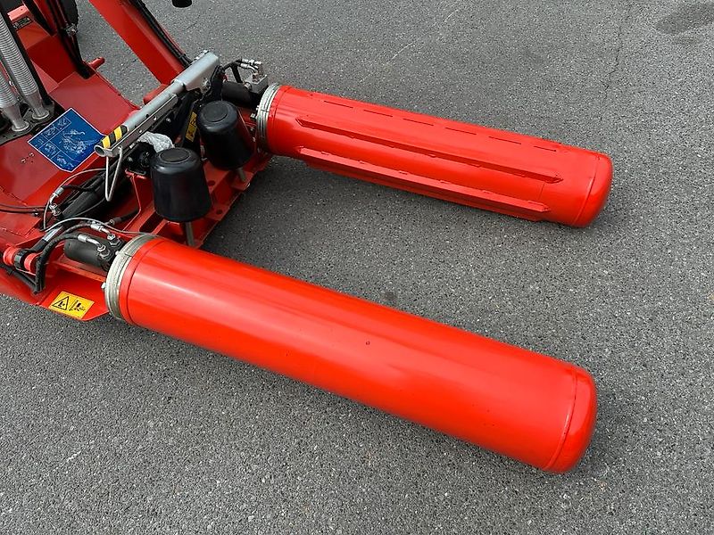 Kuhn RW 1200 C Ballenwickler Rundballenwickler Wickelgerät