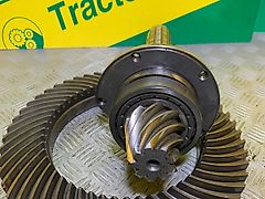 John Deere Rear Axle Bevel Gear (used) - John Deere 6000 serie