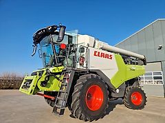 Claas Trion 750
