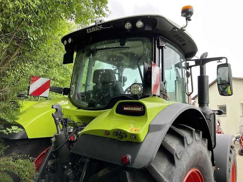 Claas ARION 550 CMATIC CEBIS AVO25