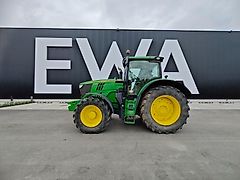 John Deere 6215R