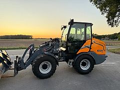Giant G5000 X-TRA shovel