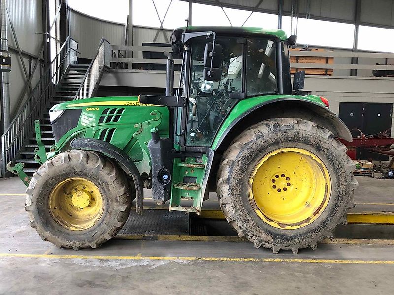 John Deere John Deere 6810 , 6910 Breaking for spare parts only