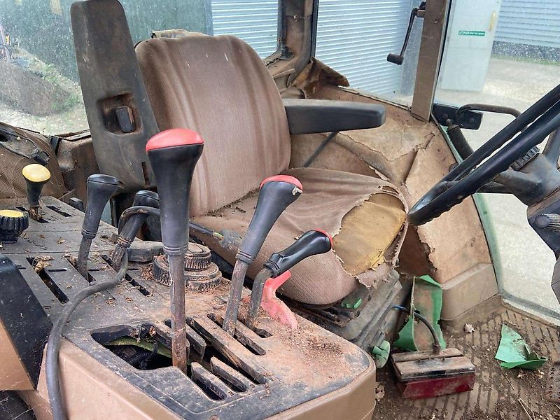 John Deere John Deere 6810 , 6910 Breaking for spare parts only