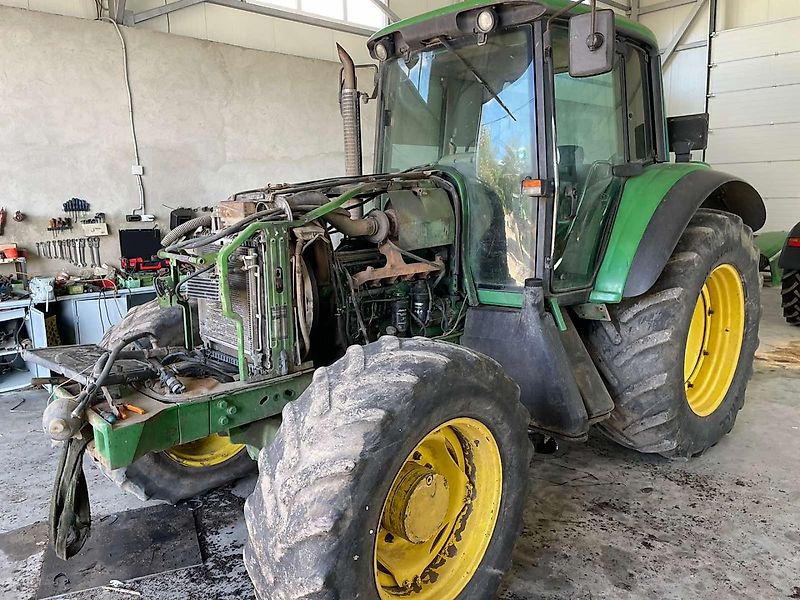 John Deere John Deere 6810 , 6910 Breaking for spare parts only