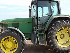 John Deere John Deere 6900 Breaking for spare parts only