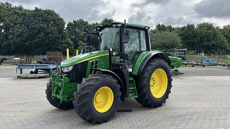 John Deere TRAKTOR 6120M MIT KABINE