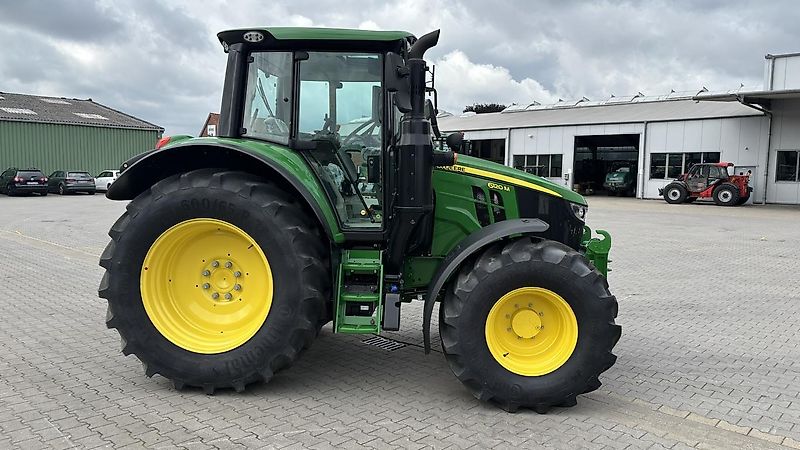 John Deere TRAKTOR 6120M MIT KABINE
