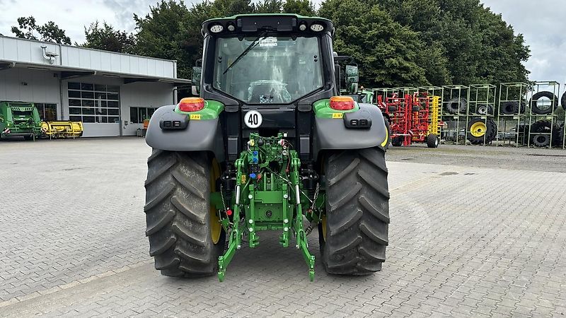 John Deere TRAKTOR 6120M MIT KABINE