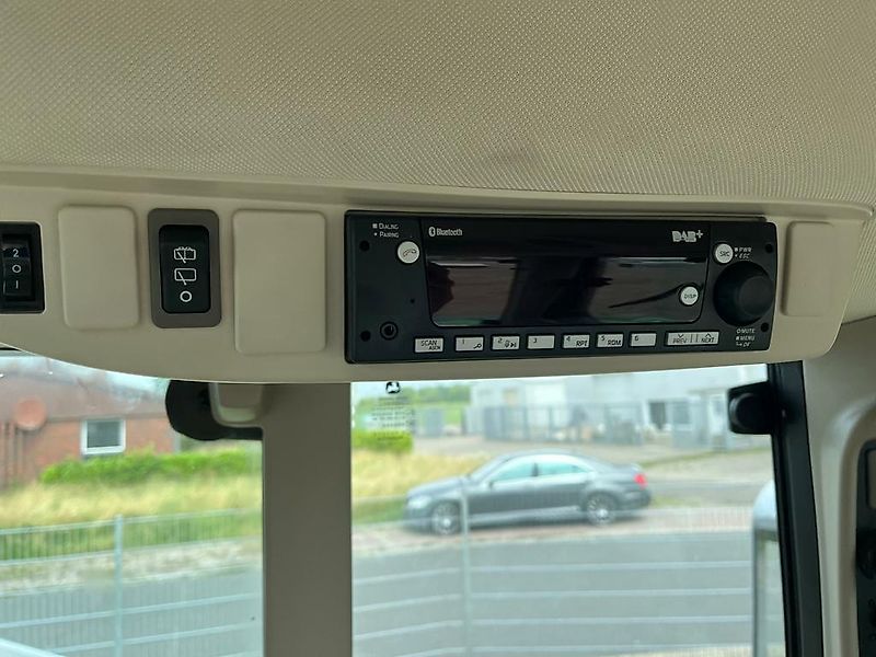 John Deere TRAKTOR 6120M MIT KABINE