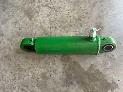 John Deere HYDRAULIC CYLINDER (used) - John Deere 6M, 6R, 6030, 6020, 6010