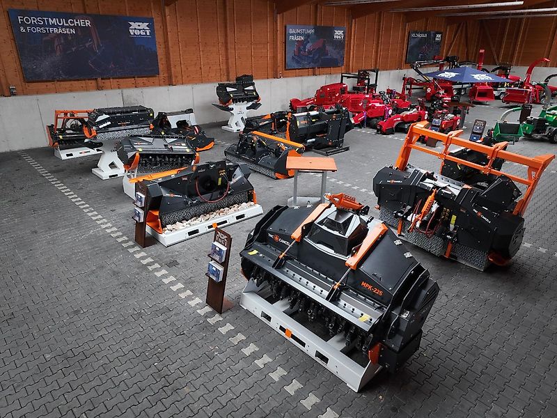 TMC Cancela TLL-130 Hydraulischer Mulcher /Schlegelmulchkopf für Funkraupen /Mähraupen /Radlader