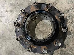 John Deere Hub for front axle (used) - John Deere 6810, 6910, 6910S
