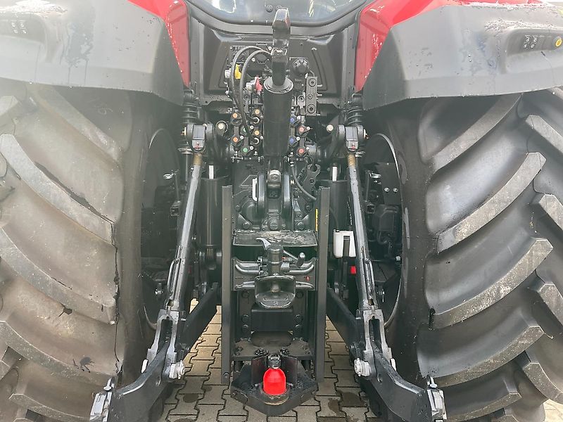 Case IH OPTUM 270 CVXDrive