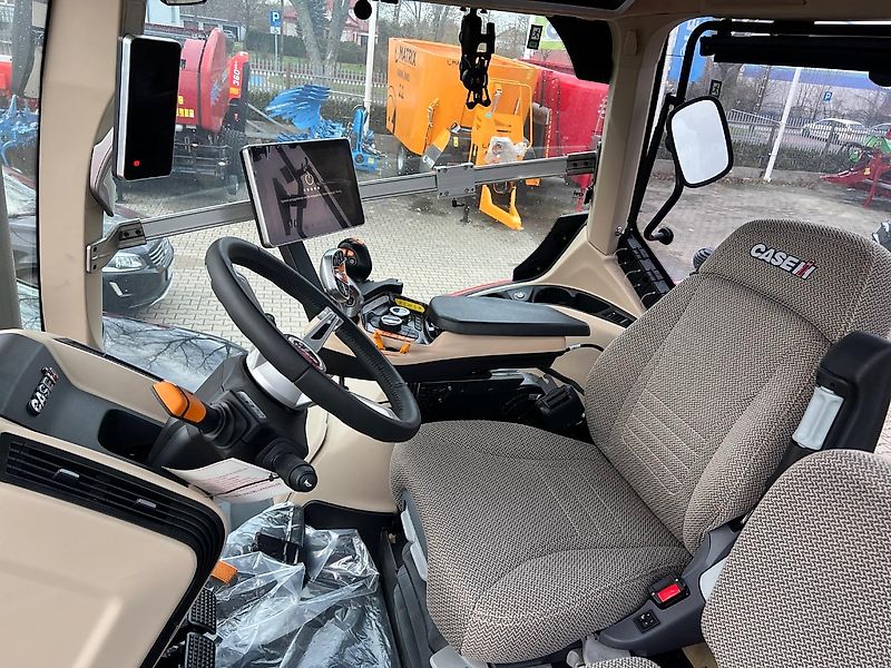 Case IH OPTUM 270 CVXDrive