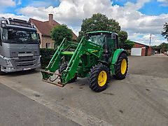 John Deere 6130