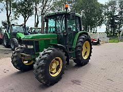 John Deere 6400