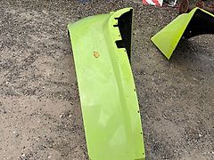 Claas Kotflügel hinten rechts Claas Axion, 0027676090, A0900144, Farbe blass, Kratzer