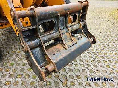 Case 721D shovel