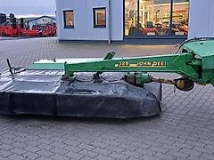 John Deere 328