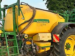 John Deere 740i