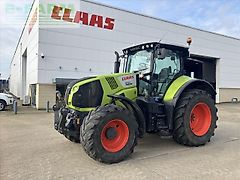 Claas AXION 800
