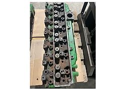 John Deere Cylinder head (used) - John Deere 6010, 6020