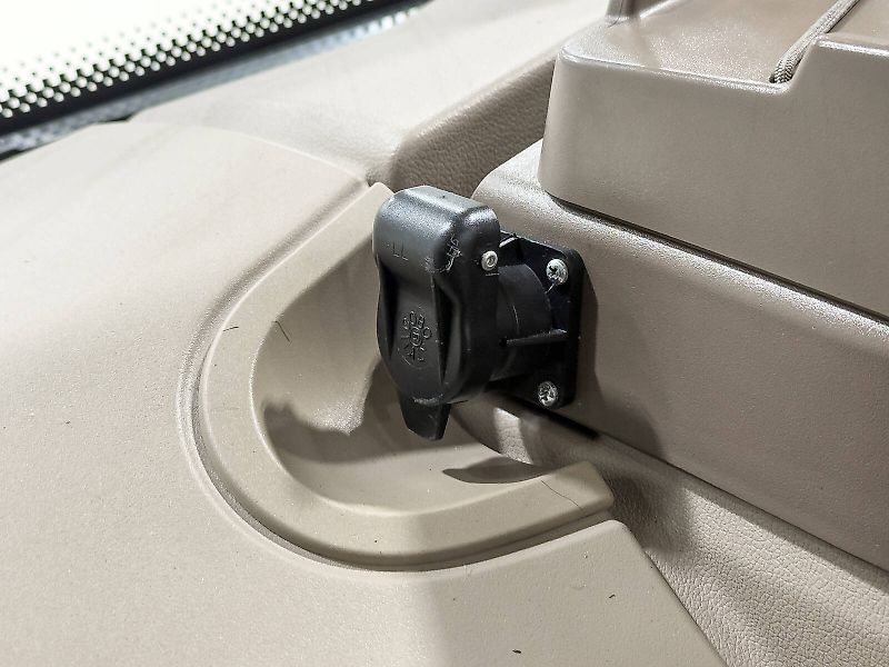 John Deere 6175R tractor, TLS, HCS, full SF6000 AutoTrac, CommandArm