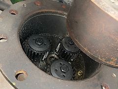 John Deere 7810 - zwolnica kompletna sztywna oś (Części zamienne)