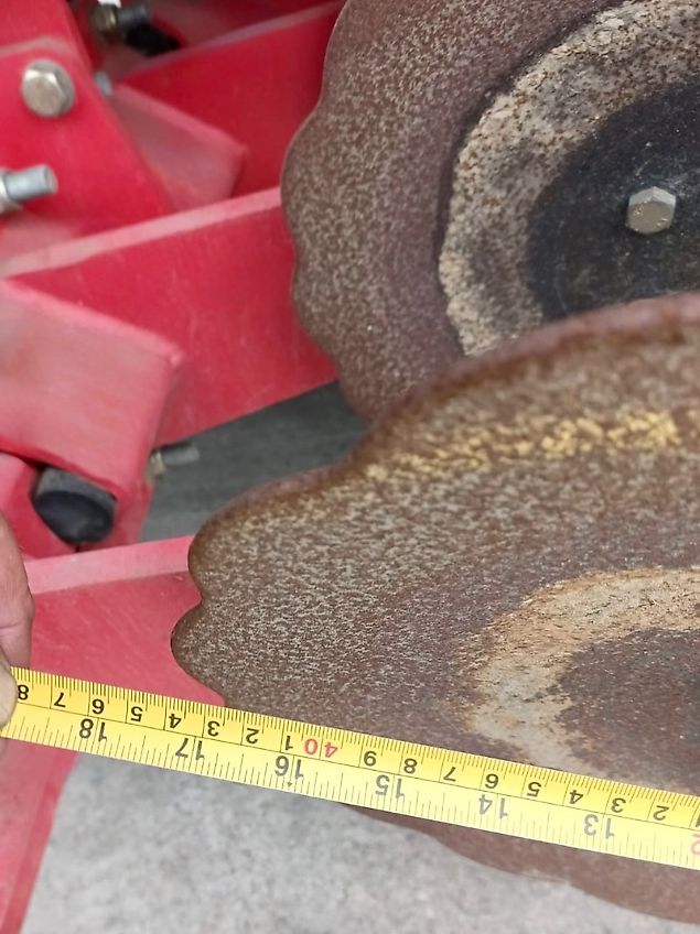 Kverneland Accord U-Drill 6000 Frontreifenpacker