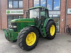 John Deere 6800