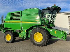 John Deere T560I