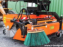 Pronar ZM 2000 Kehrmaschine 2m + Seitenbesen