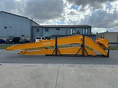 JCB JS200SC long reach